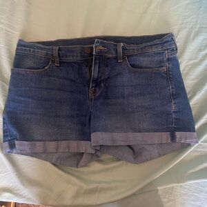 Mid rise Old Navy shorts with cuffed hem Sz 10